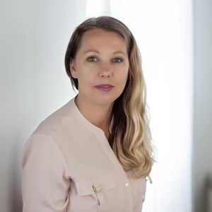 Meet your Posher, Carrie